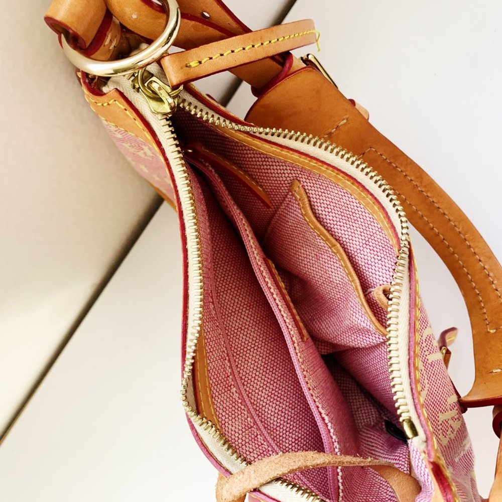 Dooney & Bourke Y2K Vintage Canvas Leather Trim Pink Monogram Bag Adjustable - Picture 11 of 12